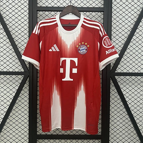 Bayern Home 25/26